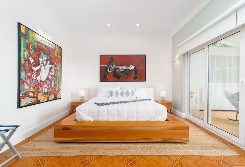 سوئیت با تخت بزرگ, Blue Roatan Resort