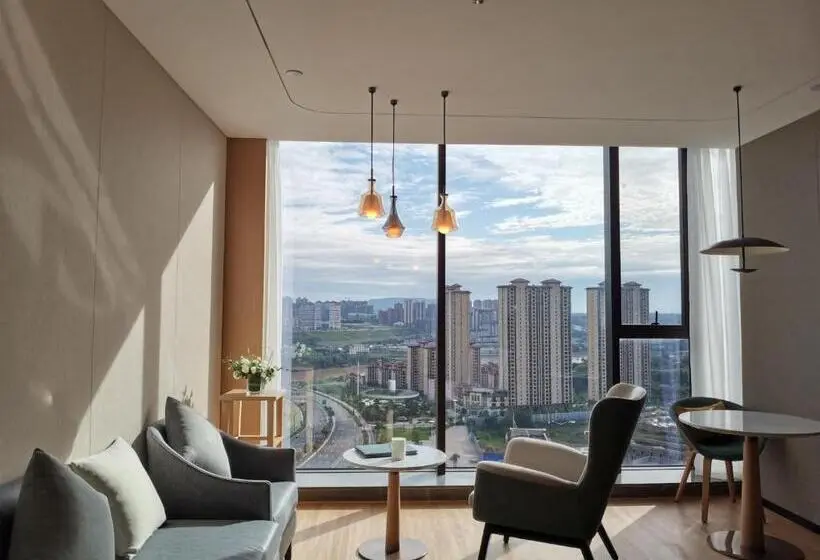 デラックススイート, Holiday Inn Luzhou Longjian By Ihg
