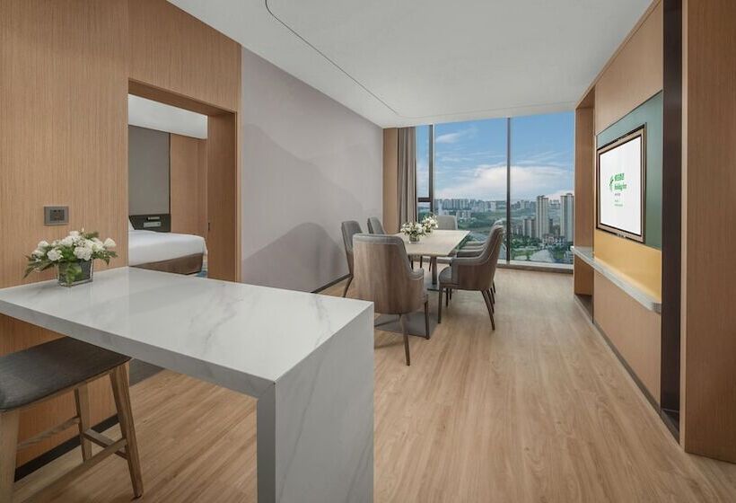 סוויטה, Holiday Inn Luzhou Longjian By Ihg