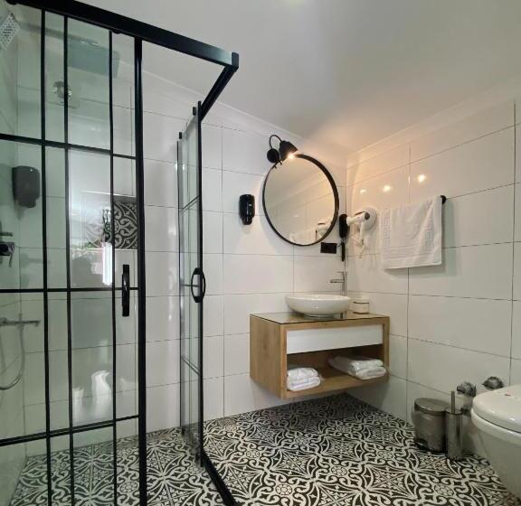 סוויטה עם טרסה, L Opera Deluxe