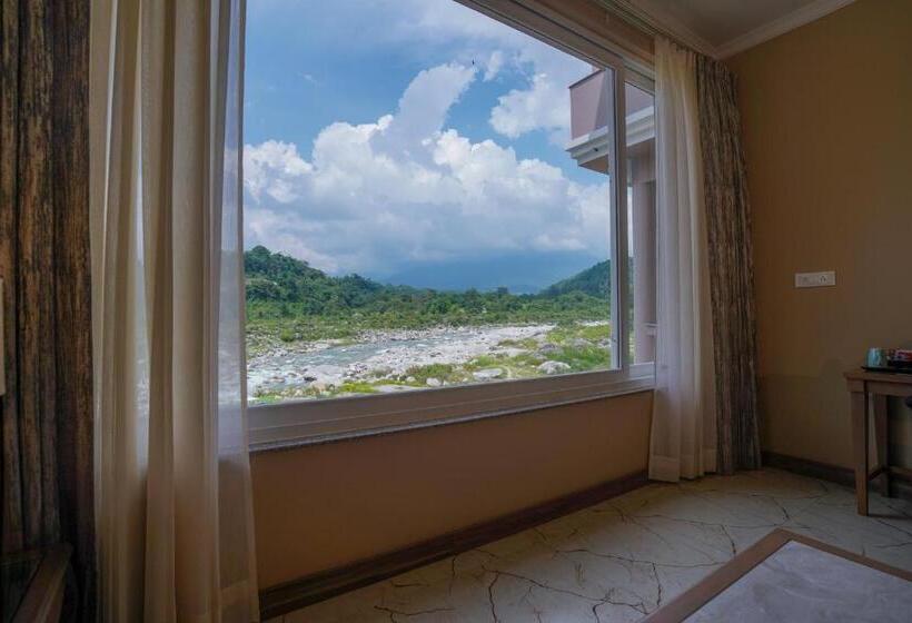 行政套房, Neugal Riverfront Resort