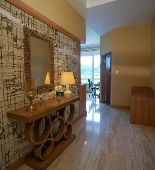 Sviitti, Neugal Riverfront Resort