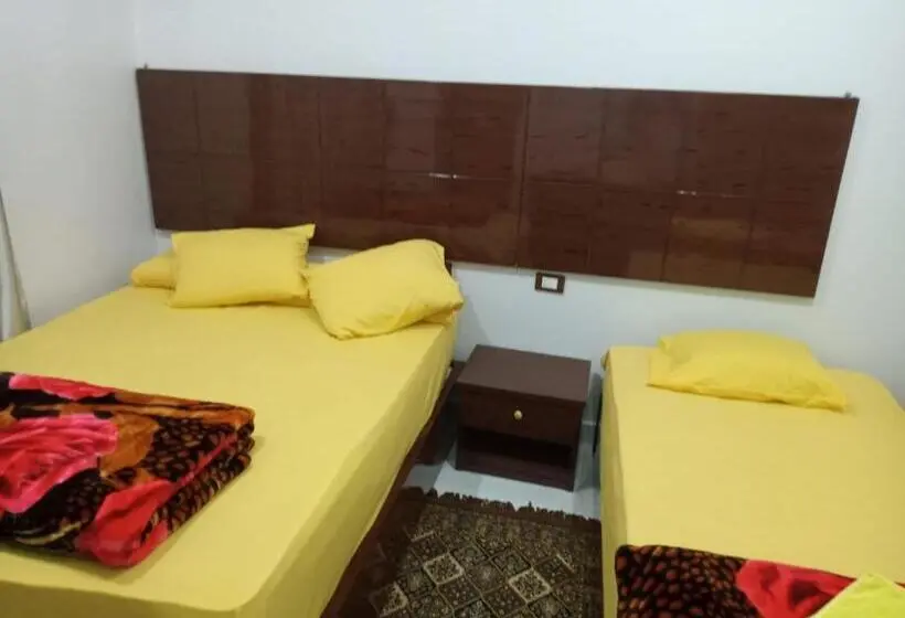 اتاق اکونومی, Jamaica Guest House
