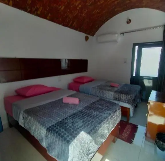 اتاق لوکس, Jamaica Guest House