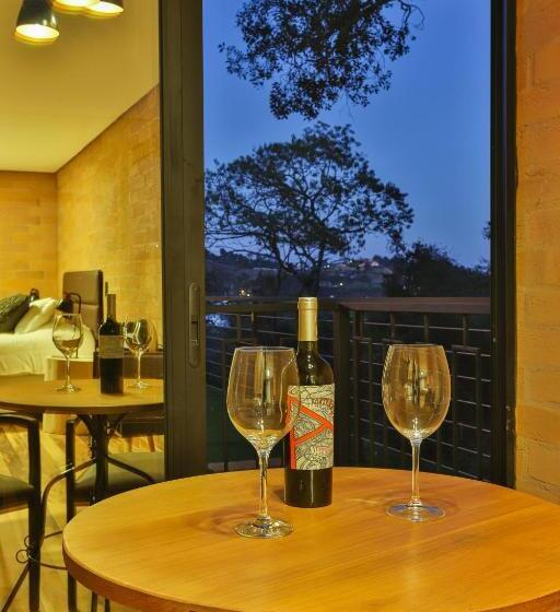 带阳台的豪华间, Dom Hotel Boutique