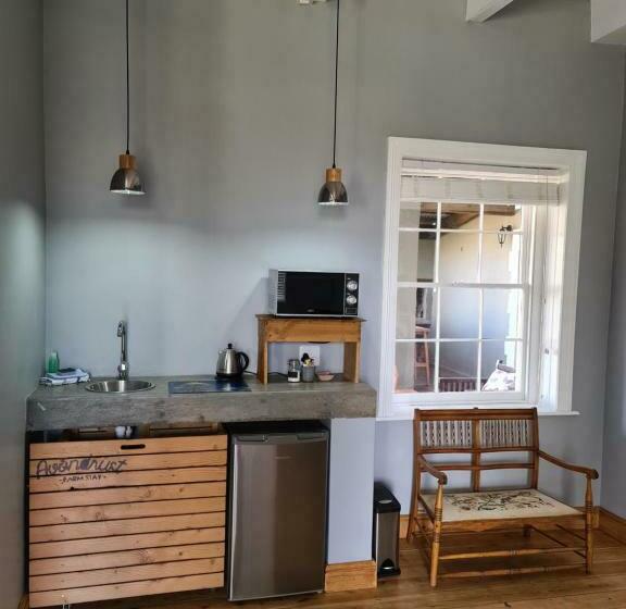 Номер Стандарт Вид на Бассейн, Avondrust Guest House