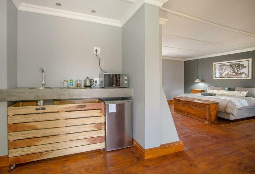 غرفة قياسية مزوَّدة بشُرفة, Avondrust Guest House