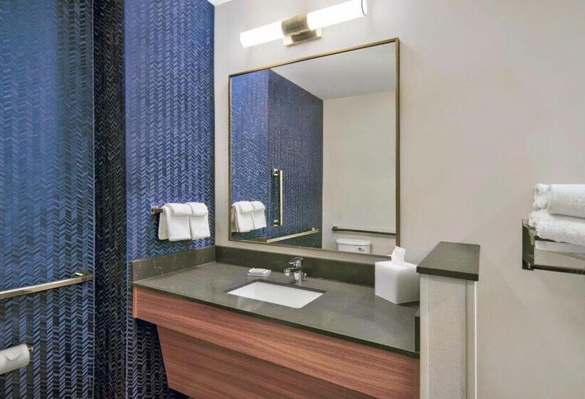 חדר סטנדרט עם מיטת קינג, Fairfield By Marriott Inn & Suites Cincinnati North West Chester