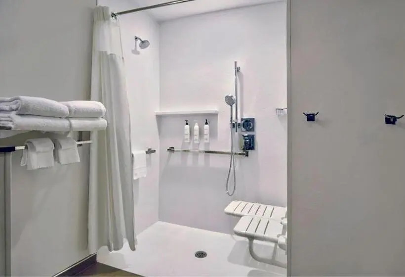 キングサイズベッドのスタンダードルーム, Fairfield By Marriott Inn & Suites Cincinnati North West Chester