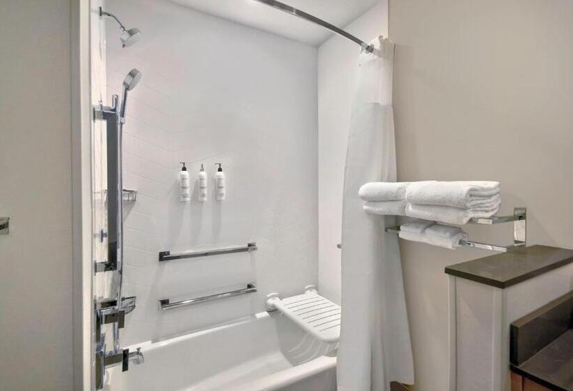 חדר סטנדרט מותאם לאדם עם מוגבלויות, Fairfield By Marriott Inn & Suites Cincinnati North West Chester