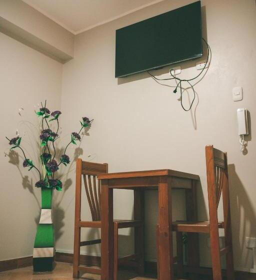 Habitación Estándar, Leal