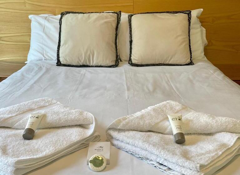 חדר דלוקס, The Lodge Bournemouth