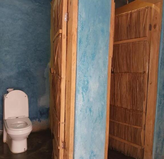 اتاق استاندارد با سرویس بهداشتی مشترک, Green Garden Guest House