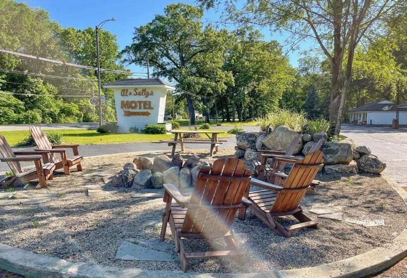 شقة ديلوكس غرفة واحدة, Al & Sally S Motel