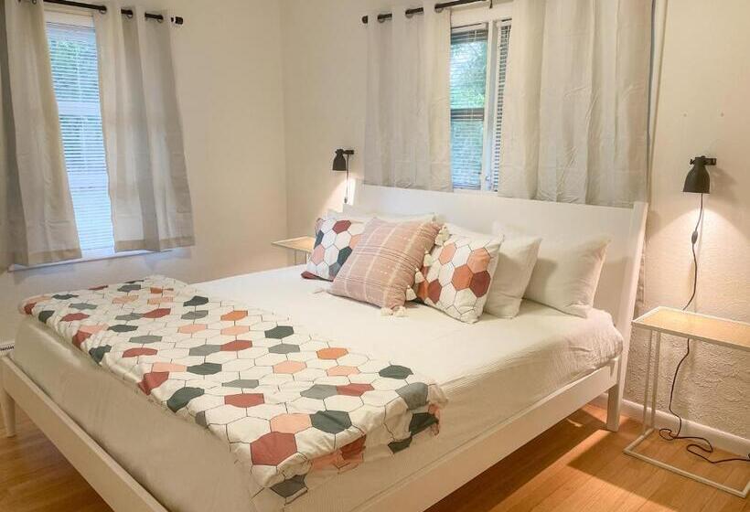 شقة ديلوكس غرفة واحدة, Al & Sally S Motel