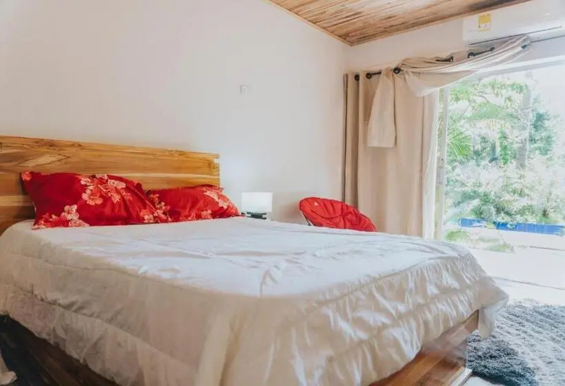 デラックスルーム, Hostal Hilltop Palomino