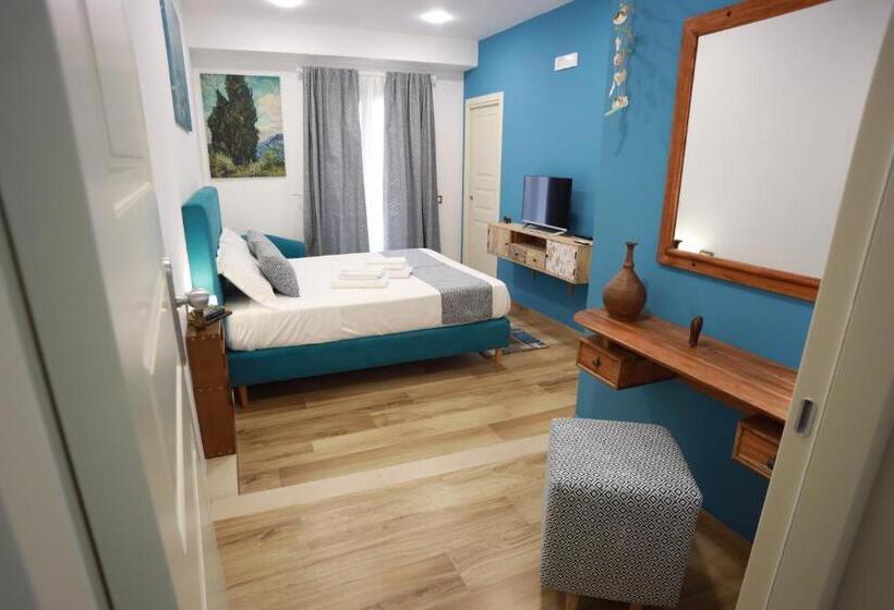 غرفة قياسية مزوَّدة بشُرفة, B&b Sant Agata Patrona