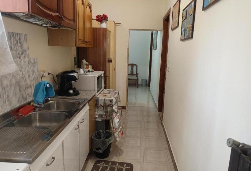 اتاق استاندارد, Alloggio Dei Mille