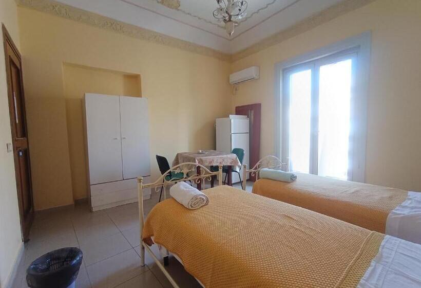 Standard room with outdoor bath, Alloggio Dei Mille