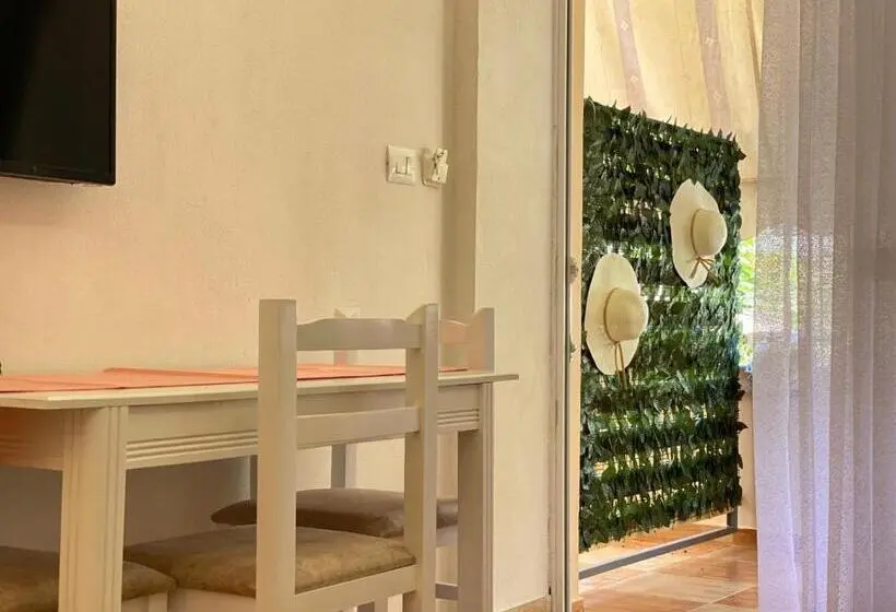 スイート（家族用）, Areti Rooms