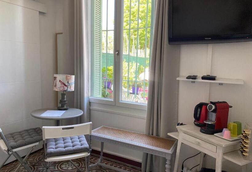 اتاق استاندارد با تراس, Côté Court