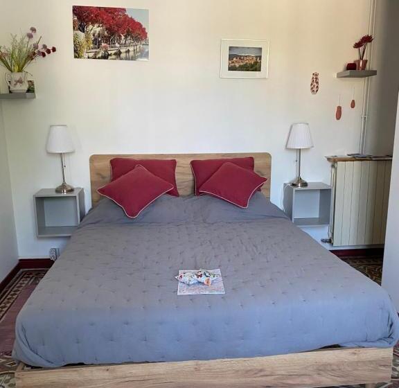 اتاق استاندارد با تراس, Côté Court