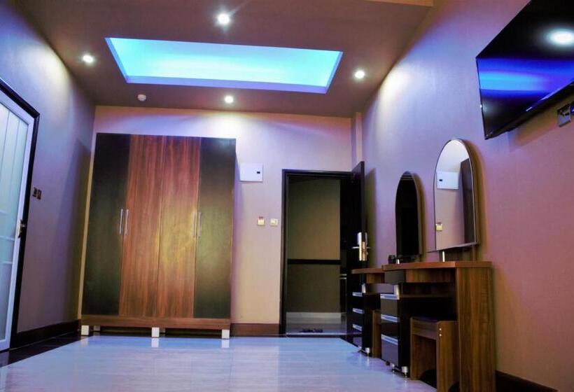 اتاق اکونومی, Hera Hotel Kampala