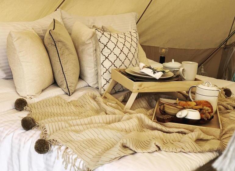 מיטת קינג בסוויטה, Asis Glamping 1