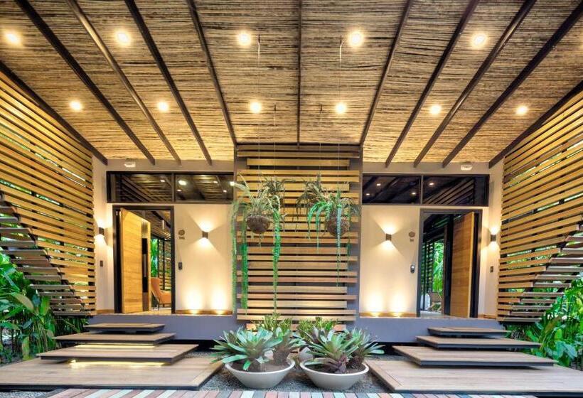 스탠다드 룸 킹사이즈 침대, Awa Beach