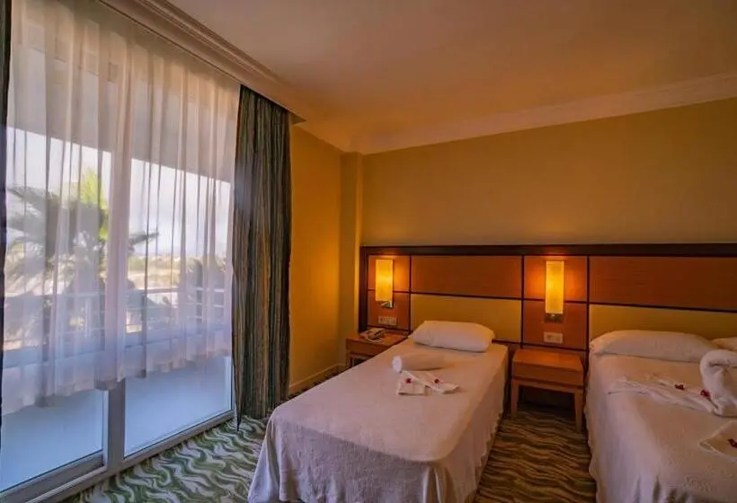 ベーシックトリプルルーム, Prenses Sealine Beach