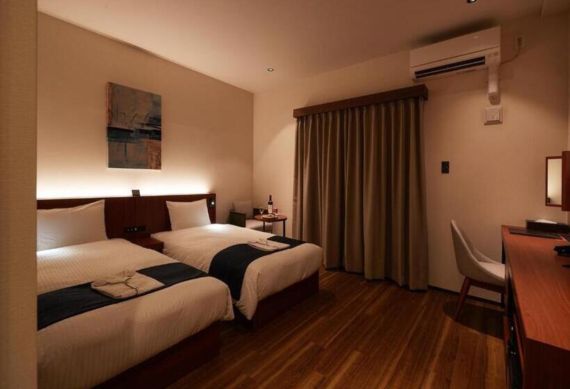 חדר דלוקס, The Grand Hotel Ginowan