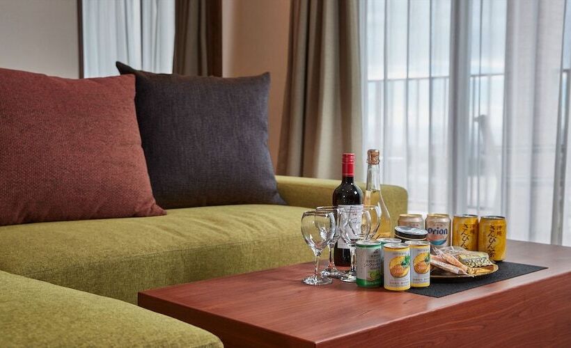 סוויטת ג'וניור, The Grand Hotel Ginowan