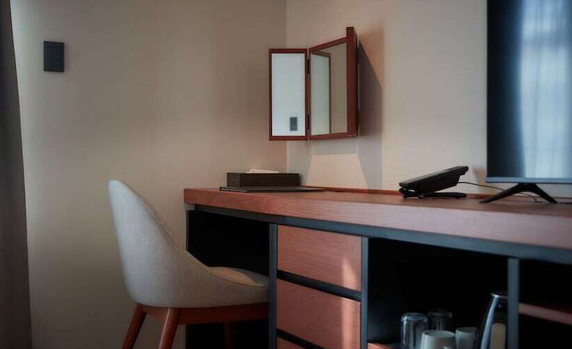 غرفة ديلوكس, The Grand Hotel Ginowan