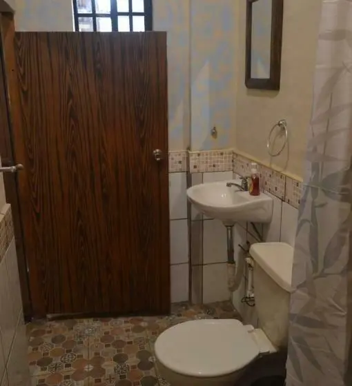 スタンダードルーム, Hostal Koltin Suchitoto