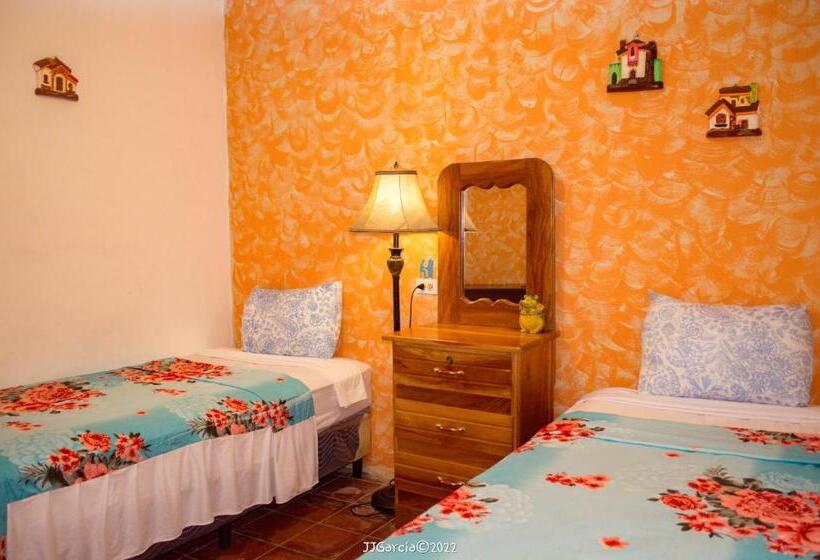 חדר משפחתי, Hostal Koltin Suchitoto