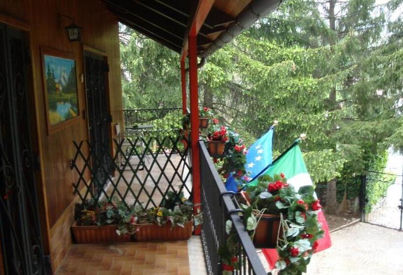 غرفة قياسية رباعية, B&b Villa Tina