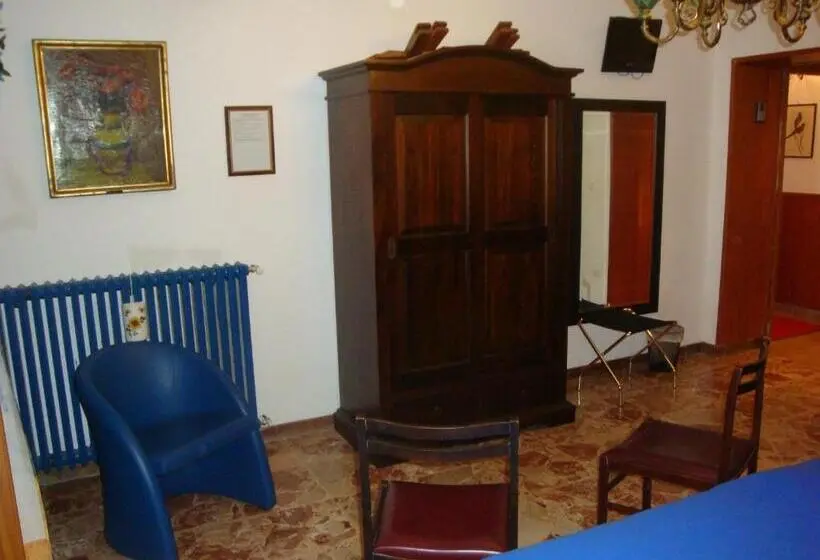 スタンダード４人部屋, B&b Villa Tina