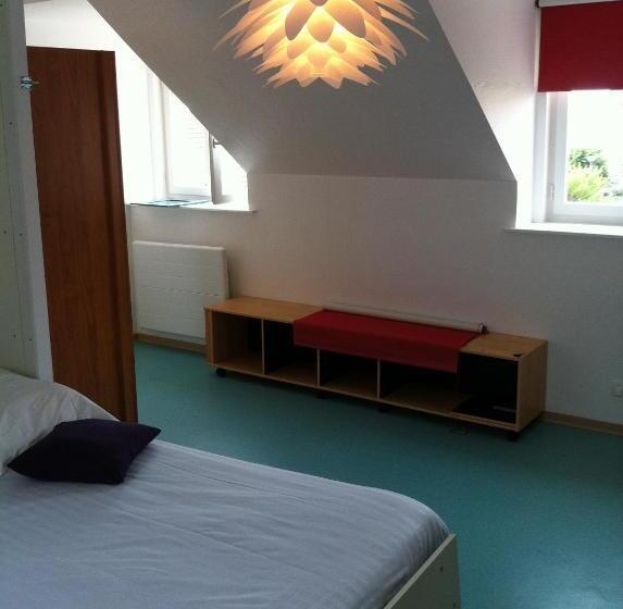 带阳台标准四人间, Hôtel Le Vivier Wissant Rivière