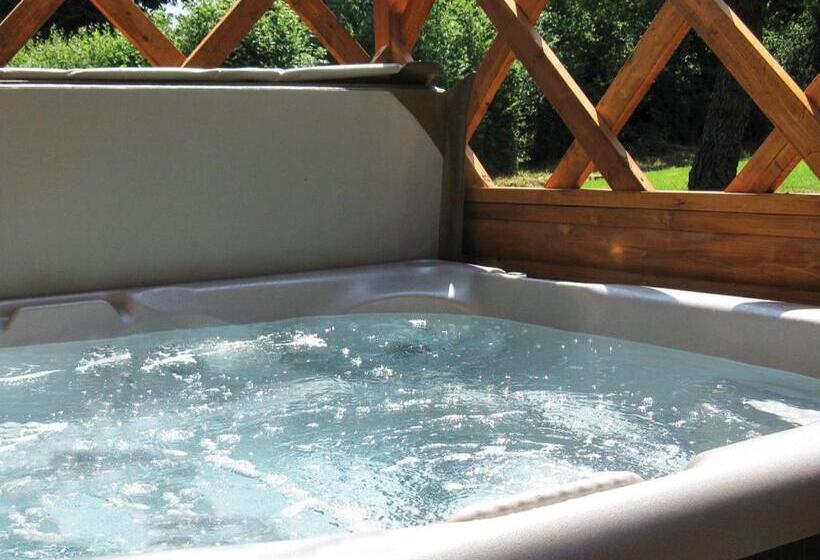 Dom 2 Sypialnie, Fingle Glen Lodges