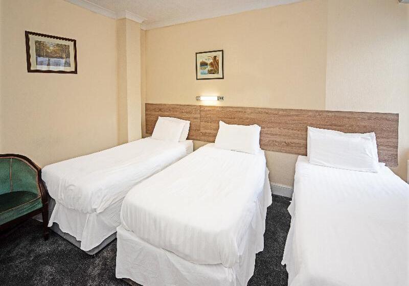 Habitació Triple Estàndard, The Sherwood Palm Hotel, Torquay Beach