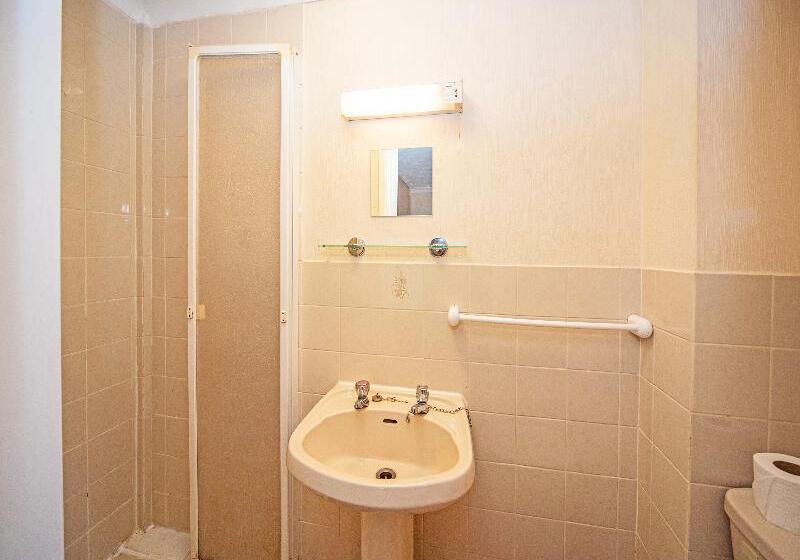 Habitació Triple Estàndard, The Sherwood Palm Hotel, Torquay Beach