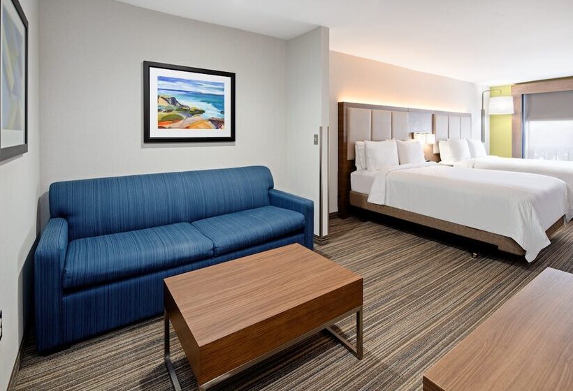 جناح لذوى الاحتياجات الخاصة, Holiday Inn Express Hotel & Suites Atascadero, An Ihg