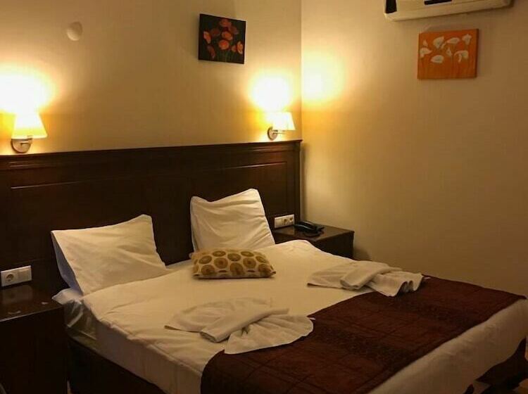 バルコニー付きデラックスルーム, Berce