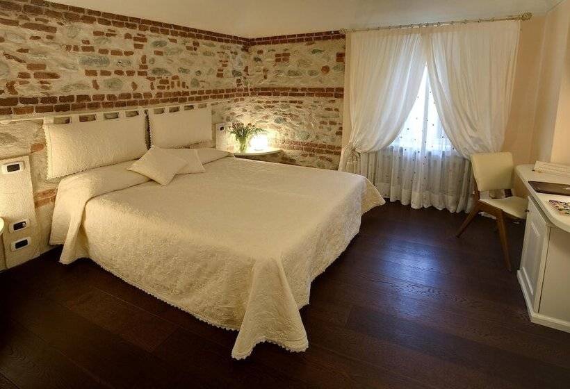 جناح, Cascina Di Corte