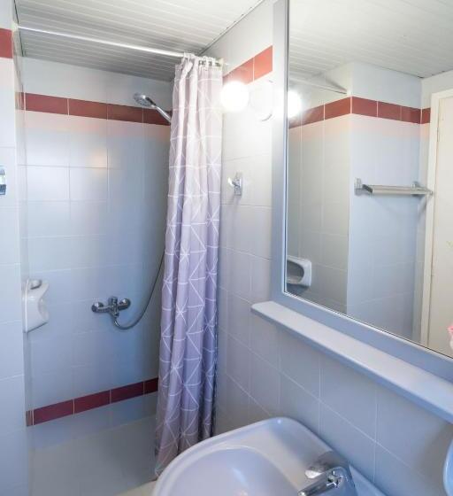 דירת חדר בקומת קרקע, Futura