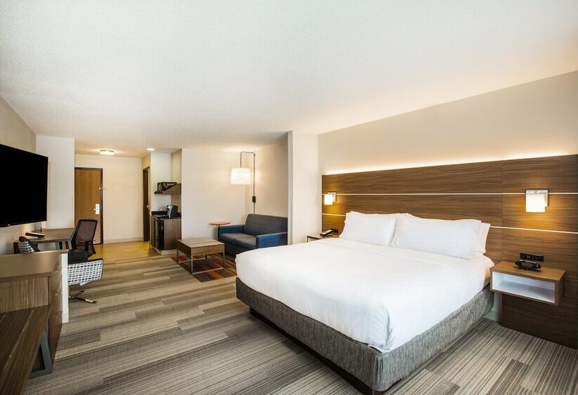 스위트, Holiday Inn Express Hotel & Suites Bellevue Omaha Area, An Ihg