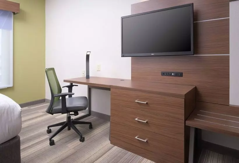 身障者適用スイートルーム, Holiday Inn Express Hotel & Suites Chattanooga Downtown, An Ihg