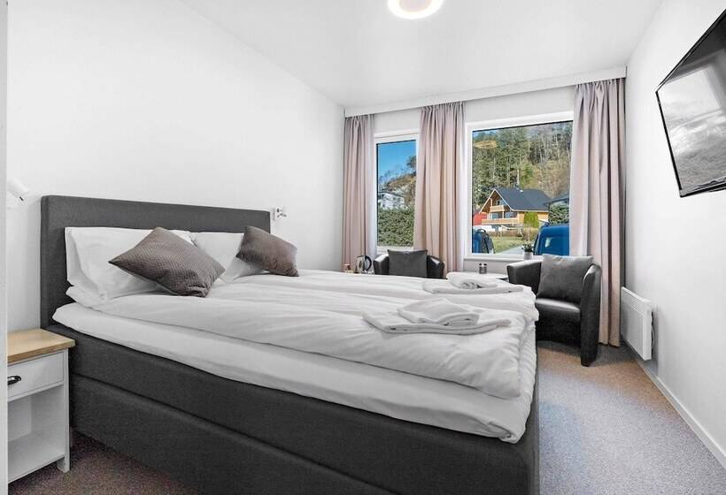 اتاق لوکس, Kinn Hotell Florø