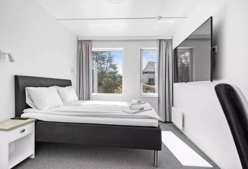 اتاق خانوادگی, Kinn Hotell Florø