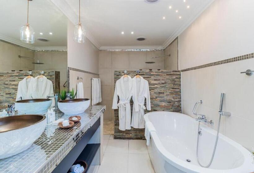 バルコニー付スイート, Sw1 Lodge